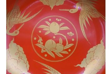 時代物　上手　輪島塗　朱塗　蒔絵　木製　優美なお椀8客セット(鶴、桃、雲、金彩、深皿、漆器、漆芸、和食器)(R-081336)