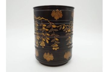 時代物　木製　蒔絵　菊桐紋　高い品格を感じる四段丸重箱(金彩、丸形、桜、花、お重、漆器、漆芸、和食器)(R-081338)