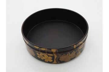 時代物　木製　蒔絵　菊桐紋　高い品格を感じる四段丸重箱(金彩、丸形、桜、花、お重、漆器、漆芸、和食器)(R-081338)