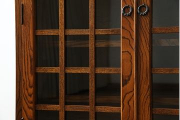 中古　特注!!　岩谷堂箪笥　格子扉　和モダンテイストのお部屋づくりに取り入れたい収納棚(戸棚、キャビネット、飾り棚、陳列棚)(R-081340)
