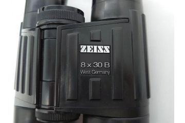 ドイツ　ZEISS　カールツァイス　8×30B　双眼鏡(West Germany、西ドイツ、T*、アウトドア、観察、旅行、ケース付き)(R-081348)