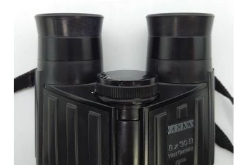 ドイツ　ZEISS　カールツァイス　8×30B　双眼鏡(West Germany、西ドイツ、T*、アウトドア、観察、旅行、ケース付き)(R-081348)
