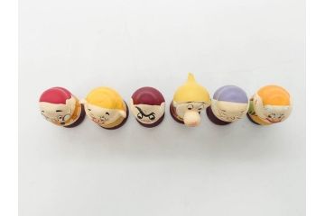 ビンテージ　ディズニー　心が和むまんがこけし52点セット(ヴィンテージ、木製人形、ミッキー、シンデレラ、ダンボ、わんわん物語、ピノキオ、ドナルド、デイジー、三匹の子ぶた)(R-081349)
