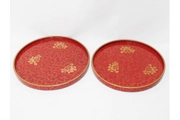 輪島塗　蒔絵　朱塗　雅な佇まいの丸盆2枚セット(お盆、トレイ、トレー、金彩、花唐草、漆器、漆芸)(R-081351)