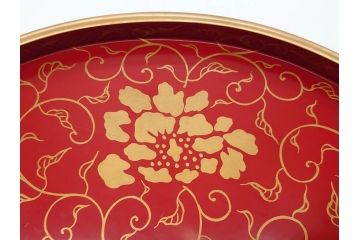 輪島塗　蒔絵　朱塗　雅な佇まいの丸盆2枚セット(お盆、トレイ、トレー、金彩、花唐草、漆器、漆芸)(R-081351)