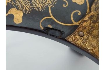 江戸〜明治期　蒔絵　松唐草　火箸　華やかな気品を感じる大名火鉢(木製、漆芸、猫脚、手あぶり)(R-081353)