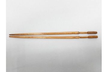 江戸〜明治期　蒔絵　松唐草　火箸　華やかな気品を感じる大名火鉢(木製、漆芸、猫脚、手あぶり)(R-081353)