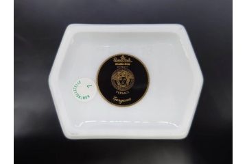 VERSACE(ヴェルサーチェ)　Rosenthal(ローゼンタール)　メデューサ　独創的なデザインが魅力の花瓶(ゴルゴナ、フラワーベース、花器、花入、花生、金彩、共箱付き、袋付き)(R-081354)