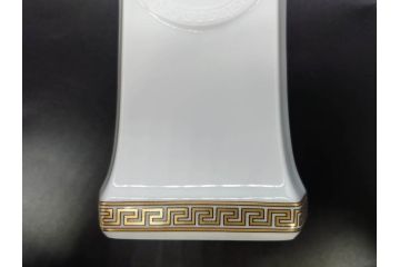 VERSACE(ヴェルサーチェ)　Rosenthal(ローゼンタール)　メデューサ　洗練されたデザインが美しい花瓶(ゴルゴナ、フラワーベース、花器、花入、花生、金彩、共箱付き、袋付き)(R-081355)