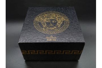 VERSACE(ヴェルサーチェ)　Rosenthal(ローゼンタール)　メデューサ　洗練されたデザインが美しい花瓶(ゴルゴナ、フラワーベース、花器、花入、花生、金彩、共箱付き、袋付き)(R-081355)