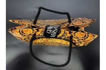 VERSACE(ヴェルサーチェ)　Rosenthal(ローゼンタール)　メデューサ　洗練されたデザインが美しい花瓶(ゴルゴナ、フラワーベース、花器、花入、花生、金彩、共箱付き、袋付き)(R-081355)