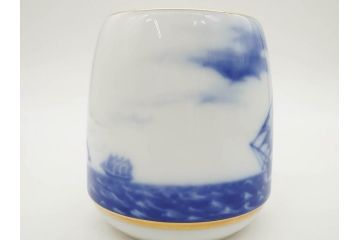 大倉陶園(OKURA、OAC)　イルカ　カジキ　躍動感あるデザインが印象的なビアマグ3客セット(魚、海、帆船、ジョッキ、酒器、金彩、白磁、マグカップ、洋食器)(R-081357)