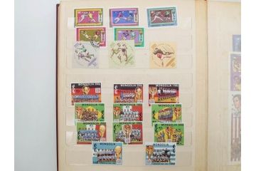 モンゴル　ユーゴスラビア　ポーランド　外国切手まとめてセット(風景、人物、乗り物、馬、羊、動物、恐竜、スポーツ、民族衣装、宇宙、切手帳、切手アルバム)(R-081361)