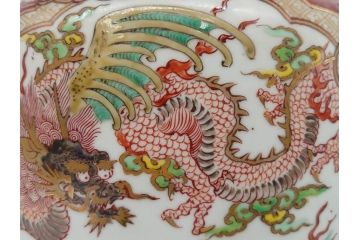 明治〜大正期　伊万里　色絵　龍　鳳凰　手あぶり　絢爛たる絵付けが見事な火鉢(赤絵、竜、金彩、花唐草、丸火鉢)(R-081362)