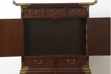 中古　美品　重厚感ある金具が魅力的なキャビネット(サイドキャビネット、サイドテーブル、箪笥、収納棚、戸棚)(R-081366)