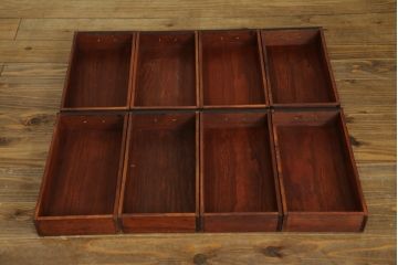 中古　大振りサイズ!!　希少な廃番品!!　李朝　アンティーク調　異国情緒の雰囲気漂うオリエンタルなサイドボード(収納棚、戸棚、引き出し)(R-081368)