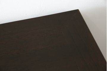 中古　大振りサイズ!!　希少な廃番品!!　李朝　アンティーク調　異国情緒の雰囲気漂うオリエンタルなサイドボード(収納棚、戸棚、引き出し)(R-081368)