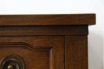 中古　DREXEL HERITAGE(ドレクセルヘリテイジ)　上品な佇まいが魅力のマホガニー材製サイドボード(サイドチェスト、引き出し)(定価約70万円)(R-081369)