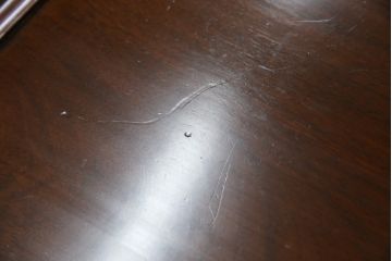 イギリスアンティーク　美品!!　高級品　上手物!!　マホガニー材の美しい杢目が目を引く!凝った作り込みの脚付きサイドボード(キャビネット、収納棚、戸棚、飾り棚、英国)(R-081370)