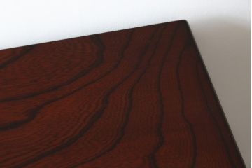 中古　美品　田中家具　重厚感ある佇まいが魅力的な二本松欅箪笥(和タンス、整理箪笥、衣装箪笥、サイドボード、引き出し)(R-081371)