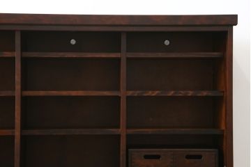 中古　美品　和光　NEW北樹　希少な廃番品　三枚引き戸の縦格子が和の雰囲気をより一層引き立てる水屋箪笥サイドボード(下駄箱、靴箱、収納棚、戸棚、玄関収納)(R-081375)