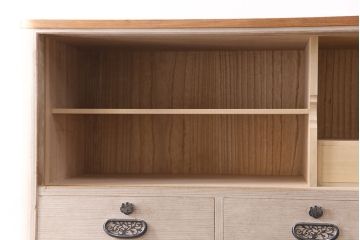 中古　前面・側面一枚板　桑材のアクセントが魅力的な最高級品の加茂総桐箪笥・上段(胴丸)(ローボード、総桐たんす、総桐箪笥、着物箪笥、衣装箪笥、和タンス、テレビボード)(R-081380)