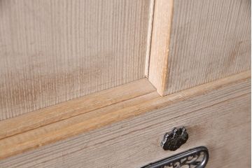 中古　前面・側面一枚板　桑材のアクセントが魅力的な最高級品の加茂総桐箪笥・上段(胴丸)(ローボード、総桐たんす、総桐箪笥、着物箪笥、衣装箪笥、和タンス、テレビボード)(R-081380)