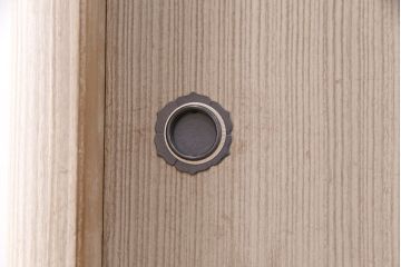 中古　前面・側面一枚板　桑材のアクセントが魅力的な最高級品の加茂総桐箪笥・上段(胴丸)(ローボード、総桐たんす、総桐箪笥、着物箪笥、衣装箪笥、和タンス、テレビボード)(R-081380)