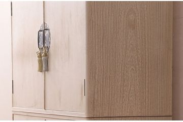 中古　前面・側面一枚板　上品な佇まいが魅力的な最高級品の加茂総桐箪笥・中段(胴丸)(総桐たんす、総桐箪笥、着物箪笥、衣装箪笥、和タンス、引き出し)(R-081381)