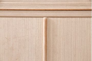 中古　前面・側面一枚板　上品な佇まいが魅力的な最高級品の加茂総桐箪笥・中段(胴丸)(総桐たんす、総桐箪笥、着物箪笥、衣装箪笥、和タンス、引き出し)(R-081381)