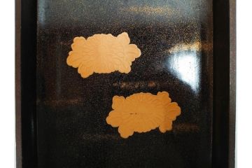時代物　明治期　梨地　高蒔絵　桐鳳凰図　雅趣に富んだ硯箱(菊、花、風景、木製、漆器、漆芸、書道具、水差、水滴)(R-081386)