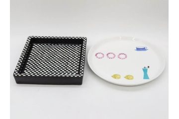 ビンテージ　スウェーデン　GUSTAVSBERG(グスタフスベリ)　DOMINO(ドミノ)　アッシュトレイ　PYNTA(ピンタ)　表情豊かなデザインが目を引くプレート2枚セット(花、フラワー、ヴィンテージ、Stig Lindberg、スティグ・リンドベリ、中皿、大皿、洋食器、北欧)(R-081393)