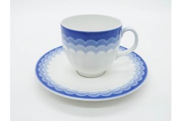 ビンテージ　ドイツ　Arzberg(アルツベルグ)　可憐な佇まいのトリオ2客セット(ヴィンテージ、カップ&ソーサー、S&C、プレート、碗皿、中皿、洋食器)(R-081394)