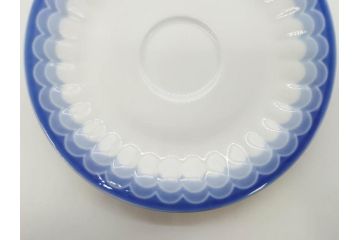ビンテージ　ドイツ　Arzberg(アルツベルグ)　可憐な佇まいのトリオ2客セット(ヴィンテージ、カップ&ソーサー、S&C、プレート、碗皿、中皿、洋食器)(R-081394)