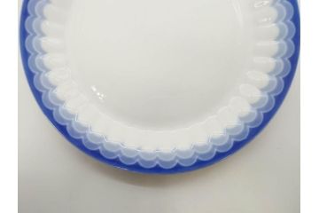 ビンテージ　ドイツ　Arzberg(アルツベルグ)　可憐な佇まいのトリオ2客セット(ヴィンテージ、カップ&ソーサー、S&C、プレート、碗皿、中皿、洋食器)(R-081394)