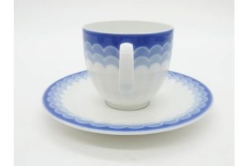 ビンテージ　ドイツ　Arzberg(アルツベルグ)　可憐な佇まいのトリオ2客セット(ヴィンテージ、カップ&ソーサー、S&C、プレート、碗皿、中皿、洋食器)(R-081394)