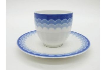 ビンテージ　ドイツ　Arzberg(アルツベルグ)　可憐な佇まいのトリオ2客セット(ヴィンテージ、カップ&ソーサー、S&C、プレート、碗皿、中皿、洋食器)(R-081394)