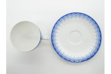 ビンテージ　ドイツ　Arzberg(アルツベルグ)　可憐な佇まいのトリオ2客セット(ヴィンテージ、カップ&ソーサー、S&C、プレート、碗皿、中皿、洋食器)(R-081394)