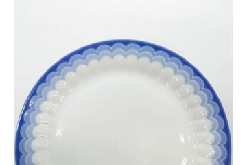 ビンテージ　ドイツ　Arzberg(アルツベルグ)　可憐な佇まいのトリオ2客セット(ヴィンテージ、カップ&ソーサー、S&C、プレート、碗皿、中皿、洋食器)(R-081394)