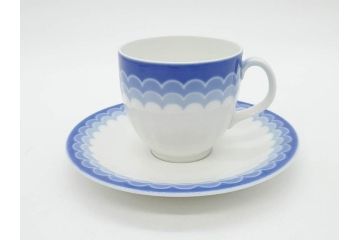 ビンテージ　ドイツ　Arzberg(アルツベルグ)　清楚な雰囲気が魅力のトリオ2客セット(ヴィンテージ、カップ&ソーサー、S&C、プレート、碗皿、中皿、洋食器)(R-081395)