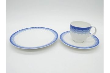 ビンテージ　ドイツ　Arzberg(アルツベルグ)　清楚な雰囲気が魅力のトリオ2客セット(ヴィンテージ、カップ&ソーサー、S&C、プレート、碗皿、中皿、洋食器)(R-081395)