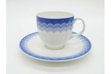ビンテージ　ドイツ　Arzberg(アルツベルグ)　清楚な雰囲気が魅力のトリオ2客セット(ヴィンテージ、カップ&ソーサー、S&C、プレート、碗皿、中皿、洋食器)(R-081395)