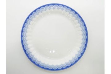 ビンテージ　ドイツ　Arzberg(アルツベルグ)　清楚な雰囲気が魅力のトリオ2客セット(ヴィンテージ、カップ&ソーサー、S&C、プレート、碗皿、中皿、洋食器)(R-081395)