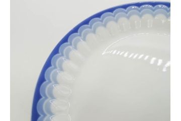 ビンテージ　ドイツ　Arzberg(アルツベルグ)　清楚な雰囲気が魅力のトリオ2客セット(ヴィンテージ、カップ&ソーサー、S&C、プレート、碗皿、中皿、洋食器)(R-081395)