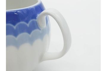 ビンテージ　ドイツ　Arzberg(アルツベルグ)　優美なフォルムが見事なティーポット&クリーマー&シュガーポットセット(ミルクジャー、ミルクポット、ボンボン入れ、洋食器)(R-081396)
