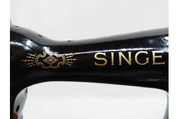 アンティーク　ビンテージ　SINGER(シンガー)　手回し　上品な雰囲気のミシン(卓上、ハンドクラフト、手工芸、鍵付き、収納ケース付き)(R-081402)