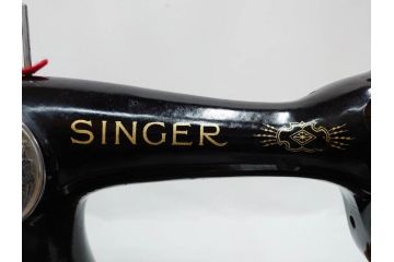 アンティーク　ビンテージ　SINGER(シンガー)　手回し　上品な雰囲気のミシン(卓上、ハンドクラフト、手工芸、鍵付き、収納ケース付き)(R-081402)