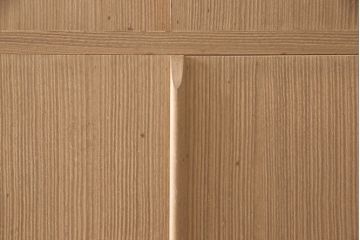 中古　大阪　飾り金具と房飾りが目を惹く泉州総桐箪笥・上段(桐たんす、和タンス、着物箪笥、和箪笥、胴丸)(R-081412)