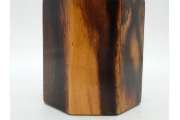 黒柿材　八角　杢目を生かしたデザインが目を引く茶筒(棗、茶入れ、茶器、煎茶、茶道具、木製)(R-081418)