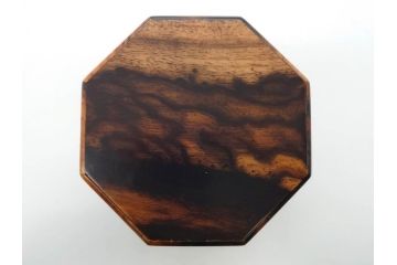 黒柿材　八角　杢目を生かしたデザインが目を引く茶筒(棗、茶入れ、茶器、煎茶、茶道具、木製)(R-081418)